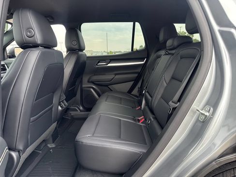 New 2027 GMC Terrain Elevation w/ Elevation Premium Package AWD/4WD image 11