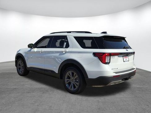 New 2026 Ford Explorer Active image 3