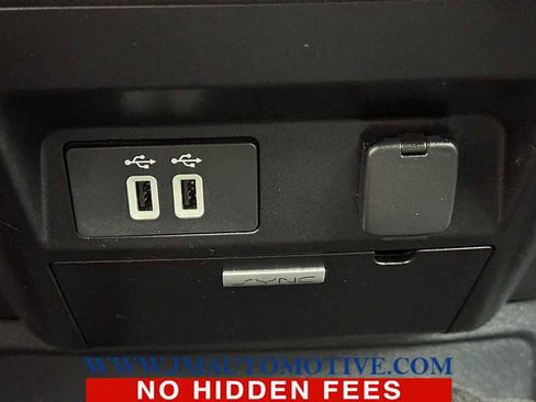 Used 2017 Ford F150 XLT w/ Equipment Group 302A Luxury image 32