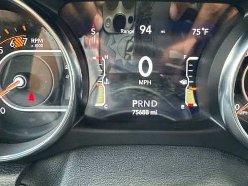Used 2021 Jeep Wrangler Unlimited Sahara AWD/4WD image 26
