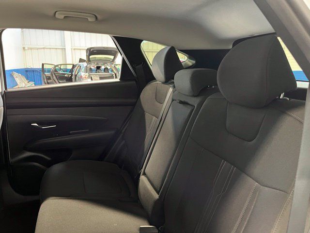 Used 2025 Hyundai Tucson SEL FWD image 19
