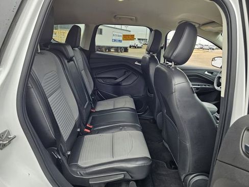 Used 2019 Ford Escape SE image 26