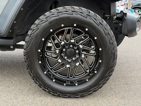 Used 2021 Jeep Wrangler Unlimited Rubicon 4xe w/ Cold Weather Group AWD/4WD image 16