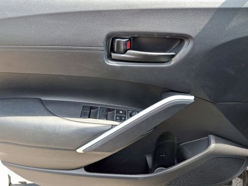 Used 2024 Toyota Corolla Cross LE AWD/4WD image 10