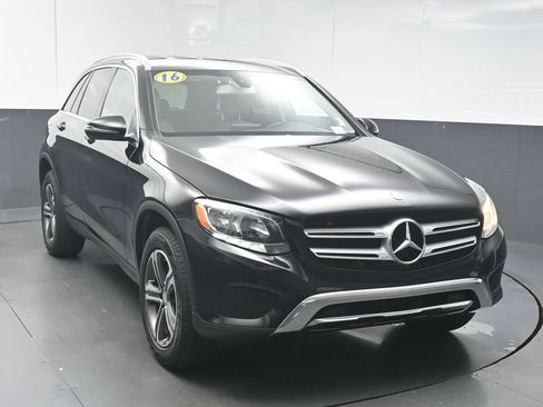 Used 2016 Mercedes-Benz GLC 300 4MATIC image 2