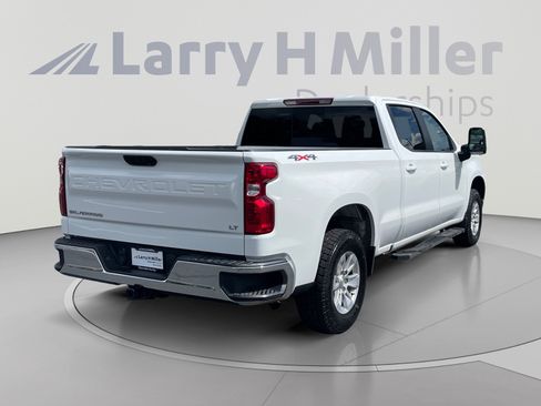 Used 2023 Chevrolet Silverado 1500 LT w/ Leather Package AWD/4WD image 5
