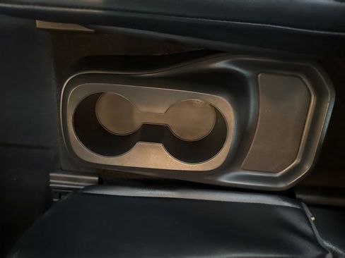 Used 2022 Toyota Highlander XLE image 14