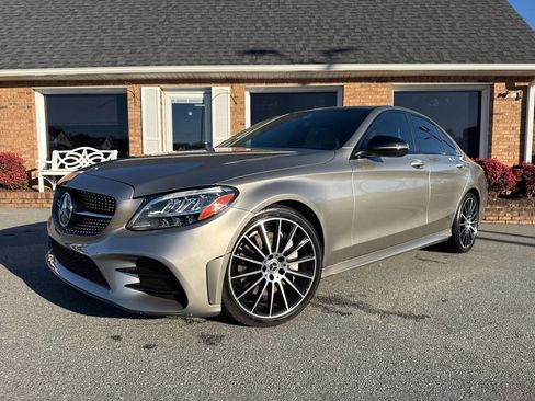 Used 2019 Mercedes-Benz C 300 Sedan image 2