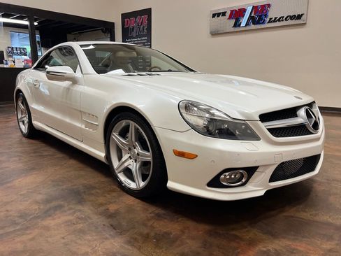 Used 2009 Mercedes-Benz SL 550 image 11