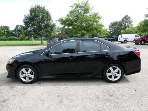 Used 2012 Toyota Camry SE FWD image 8
