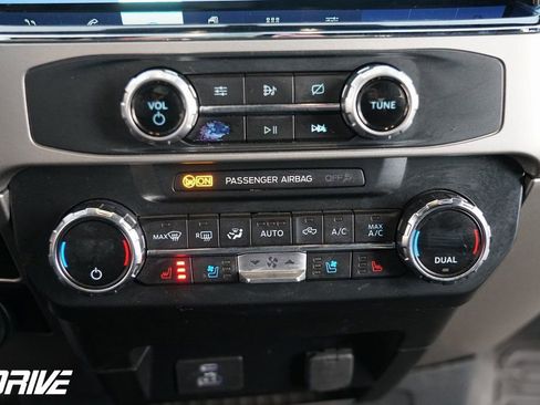 Used 2022 Ford F350 Lariat w/ Tremor Off-Road Package image 31