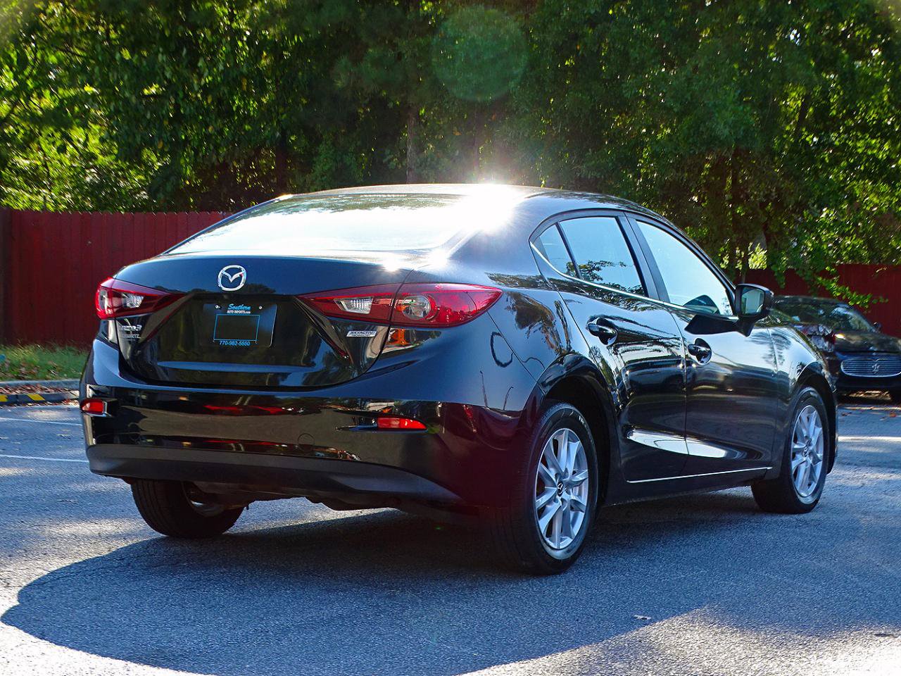 Used 2018 MAZDA MAZDA3 Sport w/ Preferred Equipment Package FWD image 10