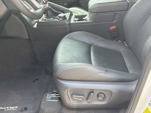 Certified 2025 Toyota 4Runner Limited image 7