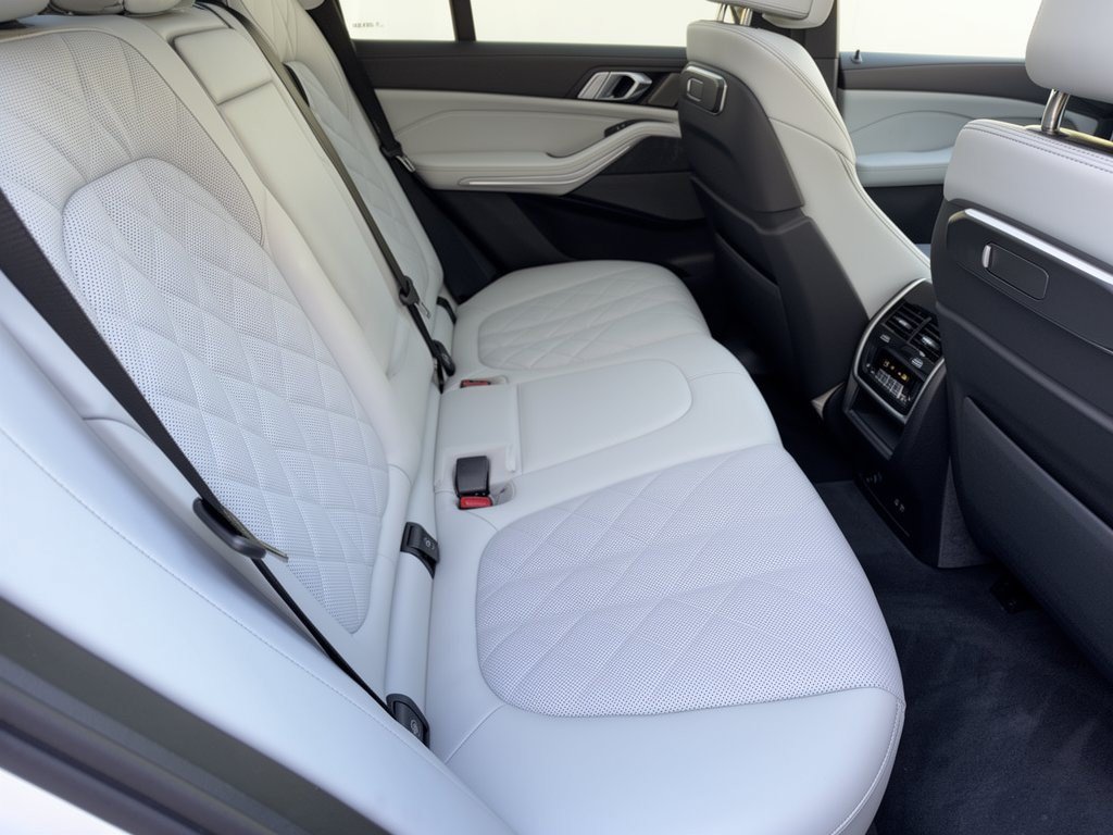Used 2026 BMW X5 sDrive40i w/ Climate Comfort Package RWD image 29