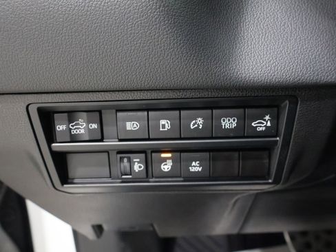 Used 2024 Toyota Tundra Limited image 30