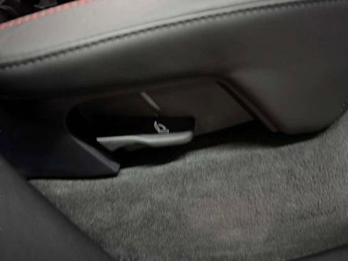 Used 2019 Lamborghini Urus AWD/4WD image 64