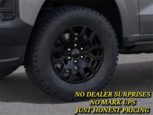 New 2026 Chevrolet Colorado W/T image 9