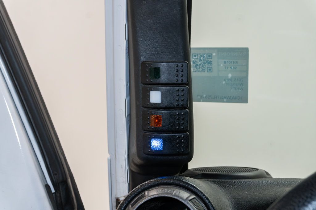 Used 2015 Jeep Wrangler Sport AWD/4WD image 9