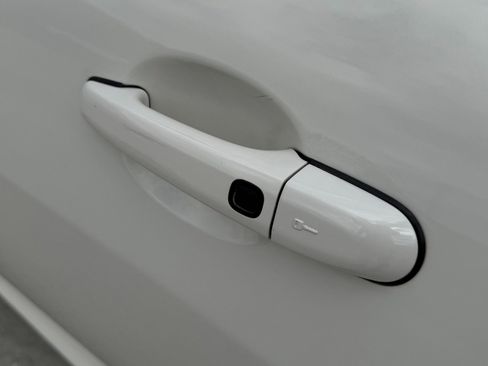 Used 2007 Jaguar XKR R image 41