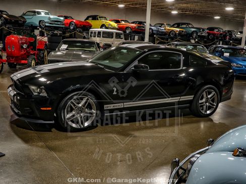 Used 2010 Ford Mustang Shelby GT500 image 16