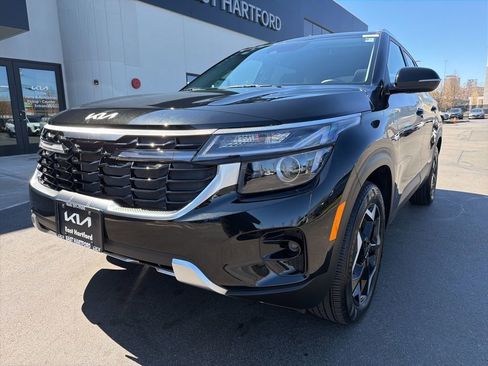 Used 2025 Kia Seltos EX w/ EX Sunroof Package image 10