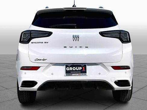 Used 2025 Buick Encore GX Avenir w/ Avenir Technology Package image 5