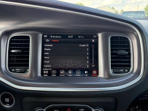 Used 2019 Dodge Charger SXT AWD/4WD image 25