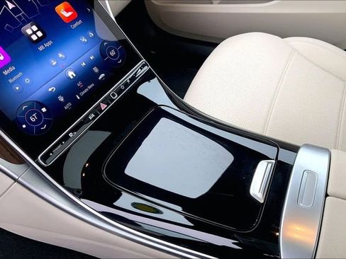 Used 2025 Mercedes-Benz C 300 4MATIC Sedan image 13