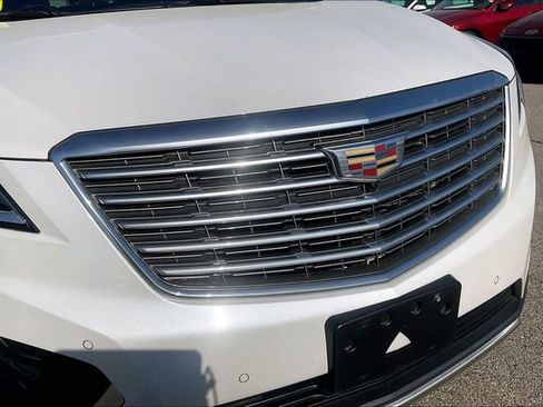 Used 2018 Cadillac XT5 Platinum AWD/4WD image 5