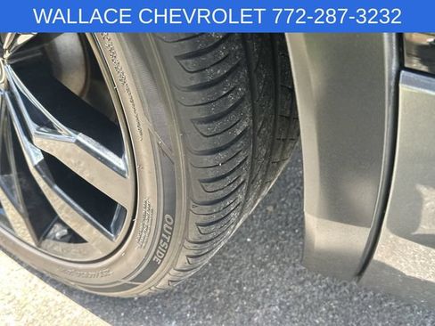 Used 2020 Volkswagen Tiguan SE R-Line FWD image 11