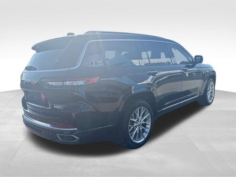 Used 2023 Jeep Grand Cherokee L Summit w/ Luxury Tech Group V AWD/4WD image 6