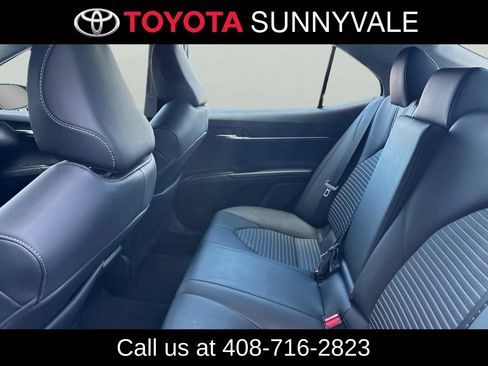 Used 2023 Toyota Camry SE FWD image 5