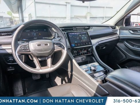 Used 2023 Jeep Grand Cherokee L Limited image 23