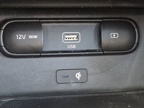 Used 2021 Kia Telluride SX w/ SX Prestige Package image 9