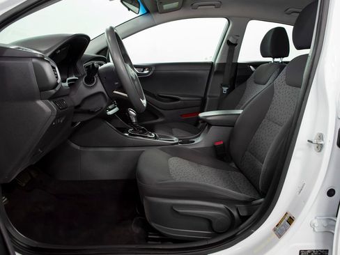 Used 2018 Hyundai Ioniq Blue image 8