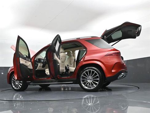 Used 2025 Mercedes-Benz GLE 350 4MATIC image 47