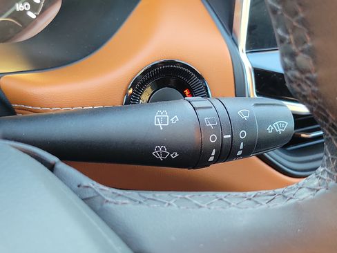 Used 2024 Jeep Compass Limited image 15