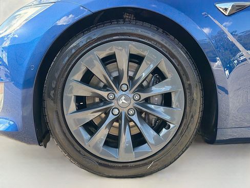 Used 2017 Tesla Model S 75D image 38