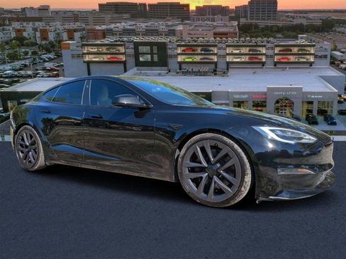 Used 2021 Tesla Model S Plaid image 1