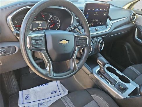 Used 2024 Chevrolet Blazer LT image 10