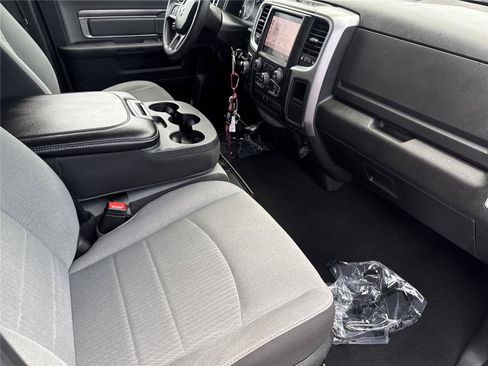 Used 2023 RAM 1500 Classic SLT w/ Electronics Group AWD/4WD image 35