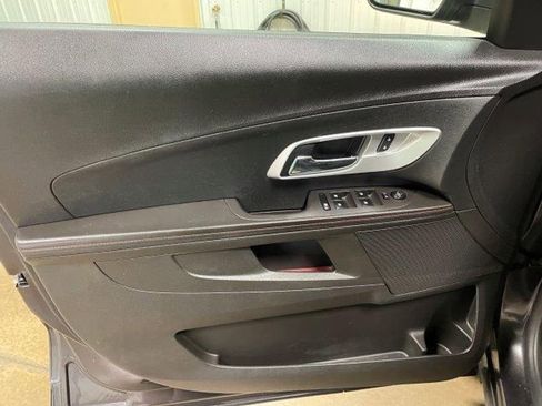 Used 2015 Chevrolet Equinox LT w/ Driver Convenience Package image 16
