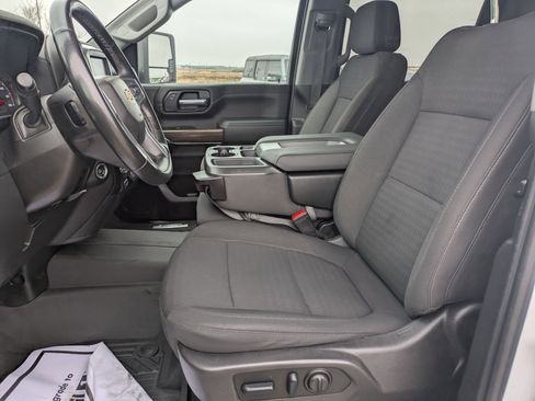 Certified 2023 Chevrolet Silverado 2500 LT w/ Convenience Package image 11