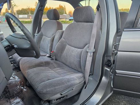 Used 1996 Chevrolet Lumina LS FWD image 20
