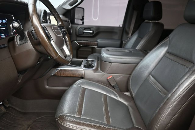 Used 2020 GMC Sierra 2500 Denali w/ Denali Ultimate Package AWD/4WD image 16