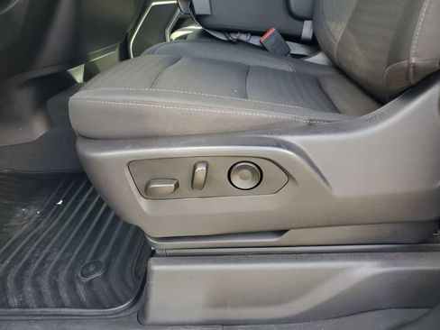 Used 2025 Chevrolet Silverado 2500 LT w/ Convenience Package image 12