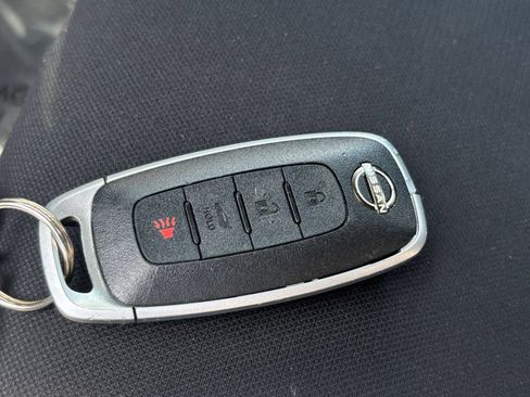 Used 2025 Nissan Sentra SV FWD image 20