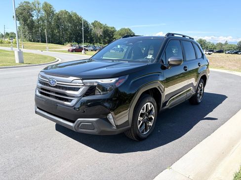 New 2026 Subaru Forester Premium AWD/4WD image 3