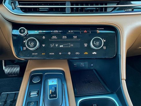 Used 2024 INFINITI QX60 Sensory w/ Vision Package image 32