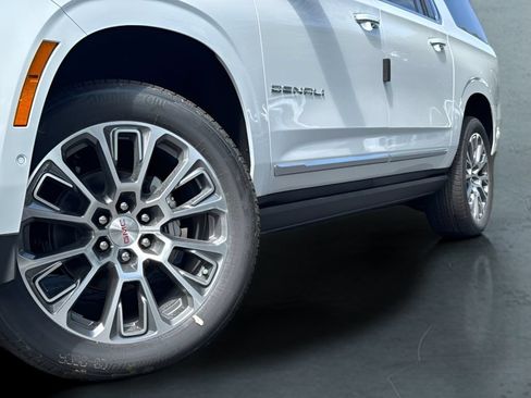 New 2026 GMC Yukon XL Denali w/ Sun & Power Step Package AWD/4WD image 2